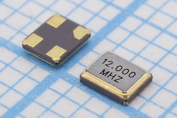 12000 \SMD02520C4\20\ 10\ 20/-20~70C\XME\1Г CREC